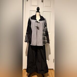 Bellamie Black and Gray Asymmetrical Art Poncho Jacket